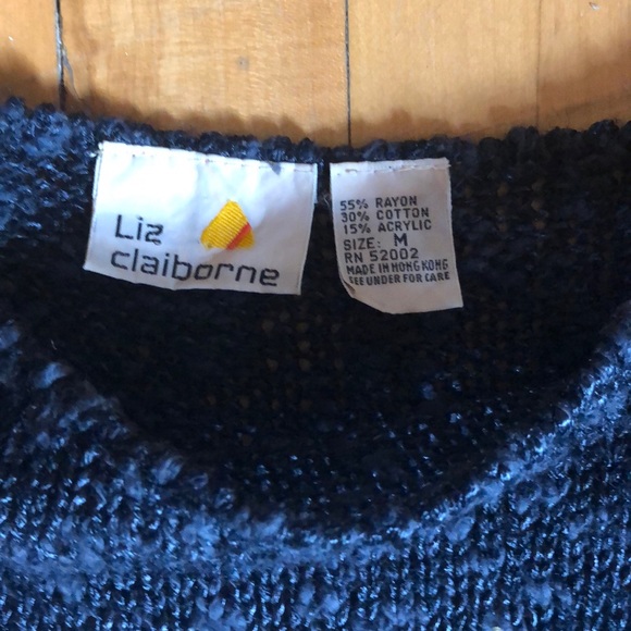 Liz Claiborne vintage short sleeve sweater. - Picture 2 of 6
